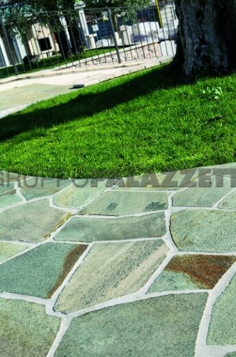 Камень Quarzite Del Brasile Verde, 30х60, с рваными краями (Palazzetti) Камины  