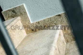 Камень Antica, бордюр со сглаженными углами 8x1 (Palazzetti) Камины  